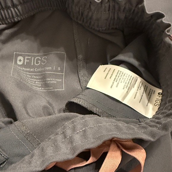 Figs Scrub Set - Picture 6 of 7